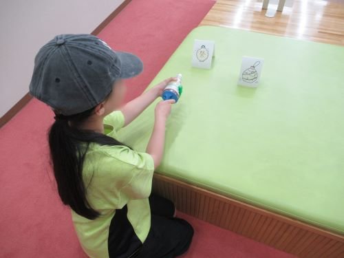射的をしている様子２