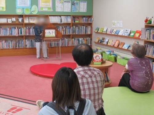 紙芝居の様子１